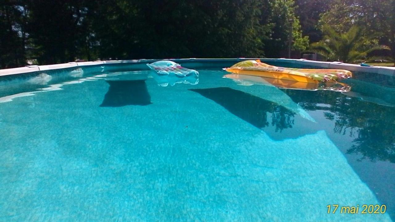 Le Clos Des Palombes Wifi Climatisation Saint-Pierre-du-Mont  エクステリア 写真