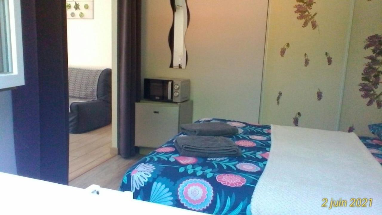 Le Clos Des Palombes Wifi Climatisation Saint-Pierre-du-Mont  エクステリア 写真