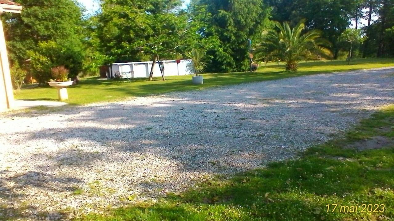 Le Clos Des Palombes Wifi Climatisation Saint-Pierre-du-Mont  エクステリア 写真