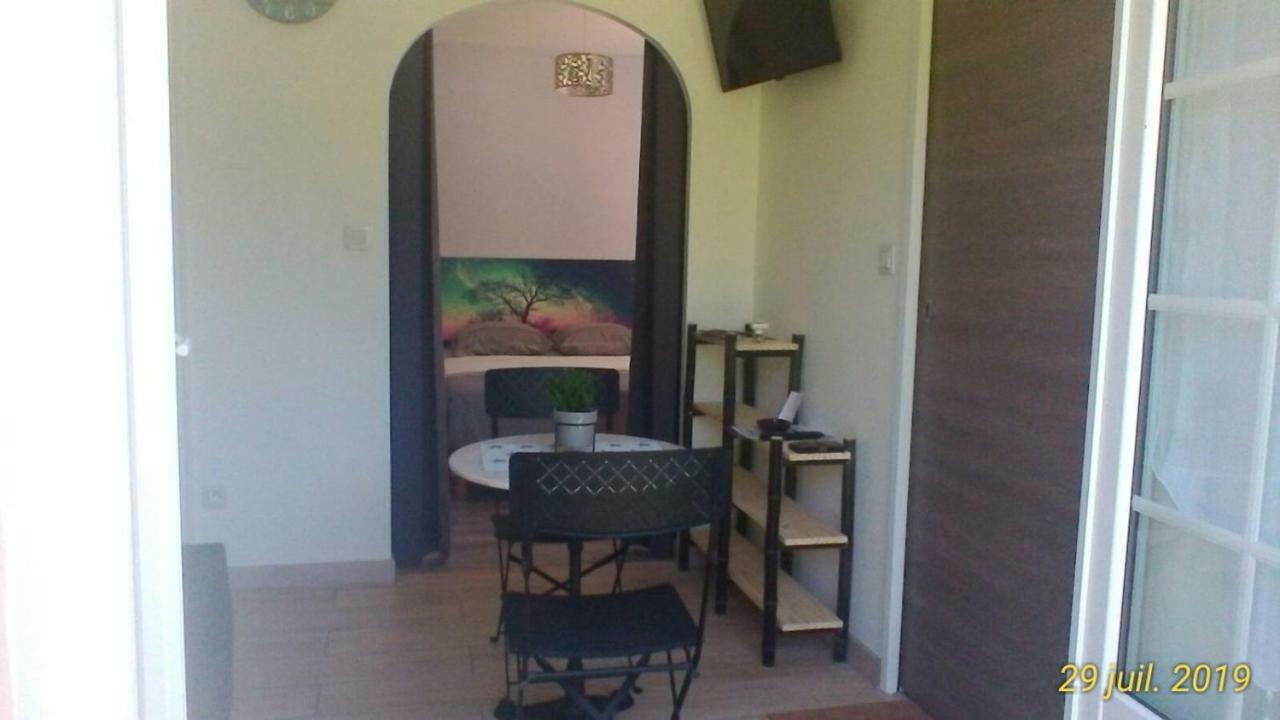 Le Clos Des Palombes Wifi Climatisation Saint-Pierre-du-Mont  エクステリア 写真