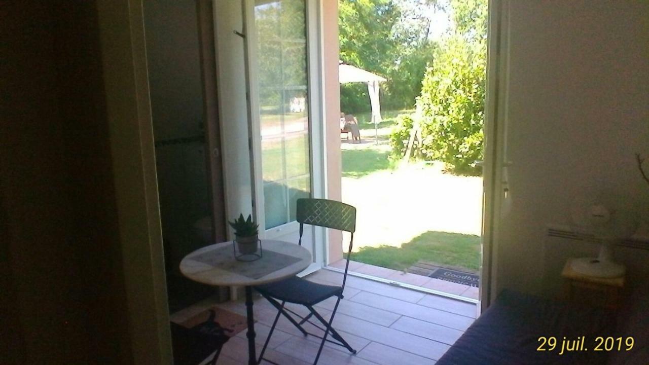 Le Clos Des Palombes Wifi Climatisation Saint-Pierre-du-Mont  エクステリア 写真